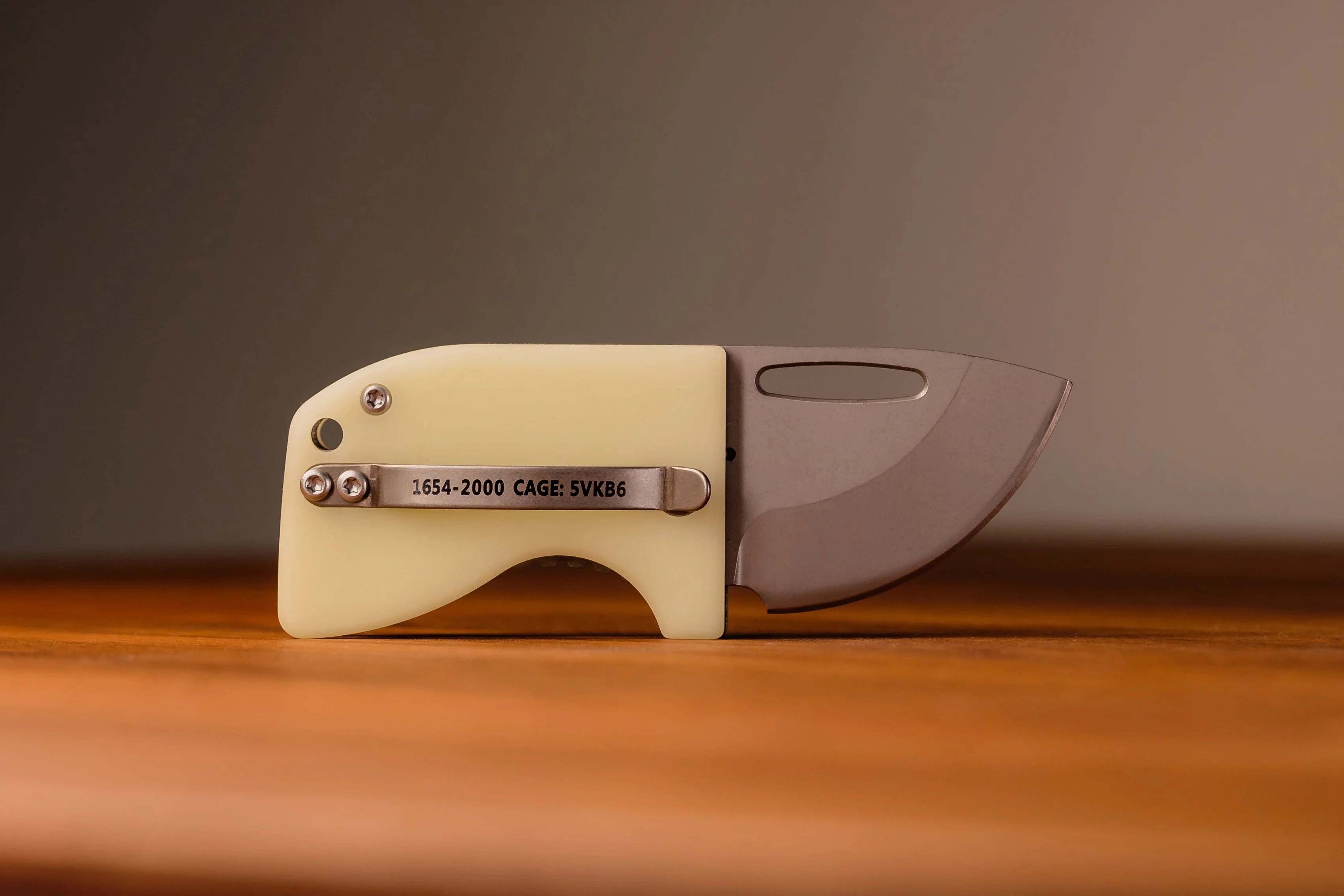 D2 Stub 2.0 Knife - Titanium Frame Lock by Maratac®