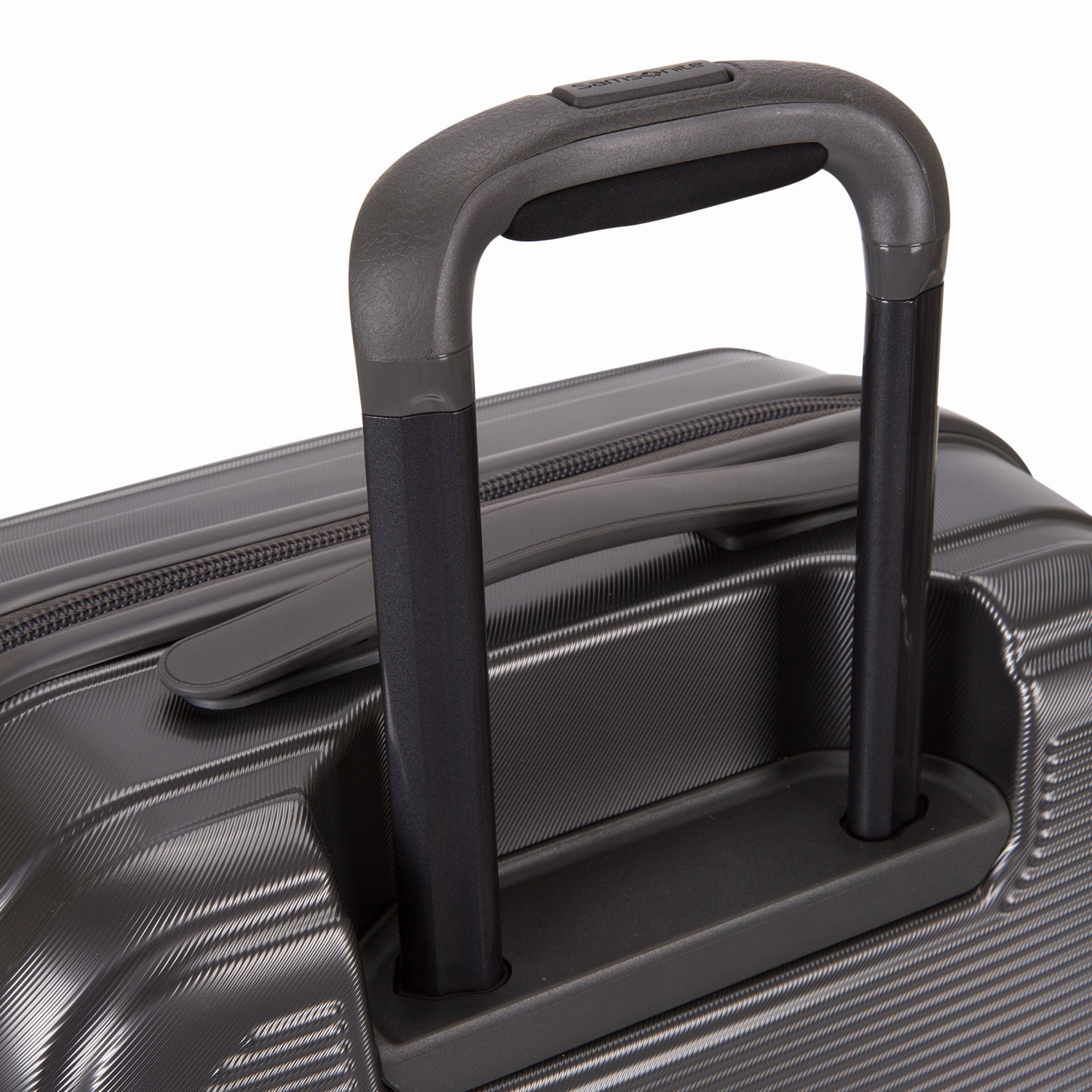 Kenya Hardside 21.5 Carry-On Luggage