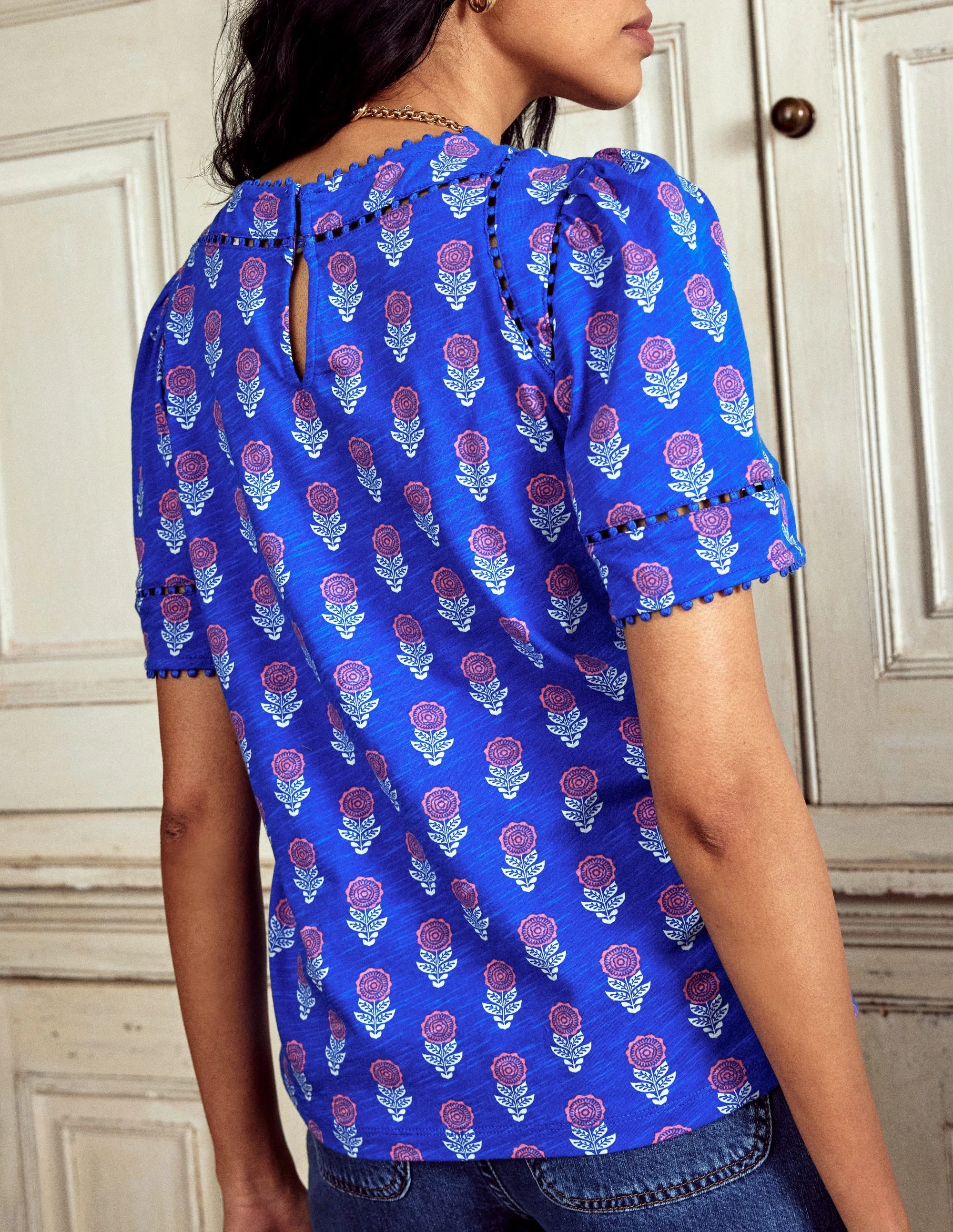 Mila Trim Detail Top-Gallery Blue. Dahlia Sprig