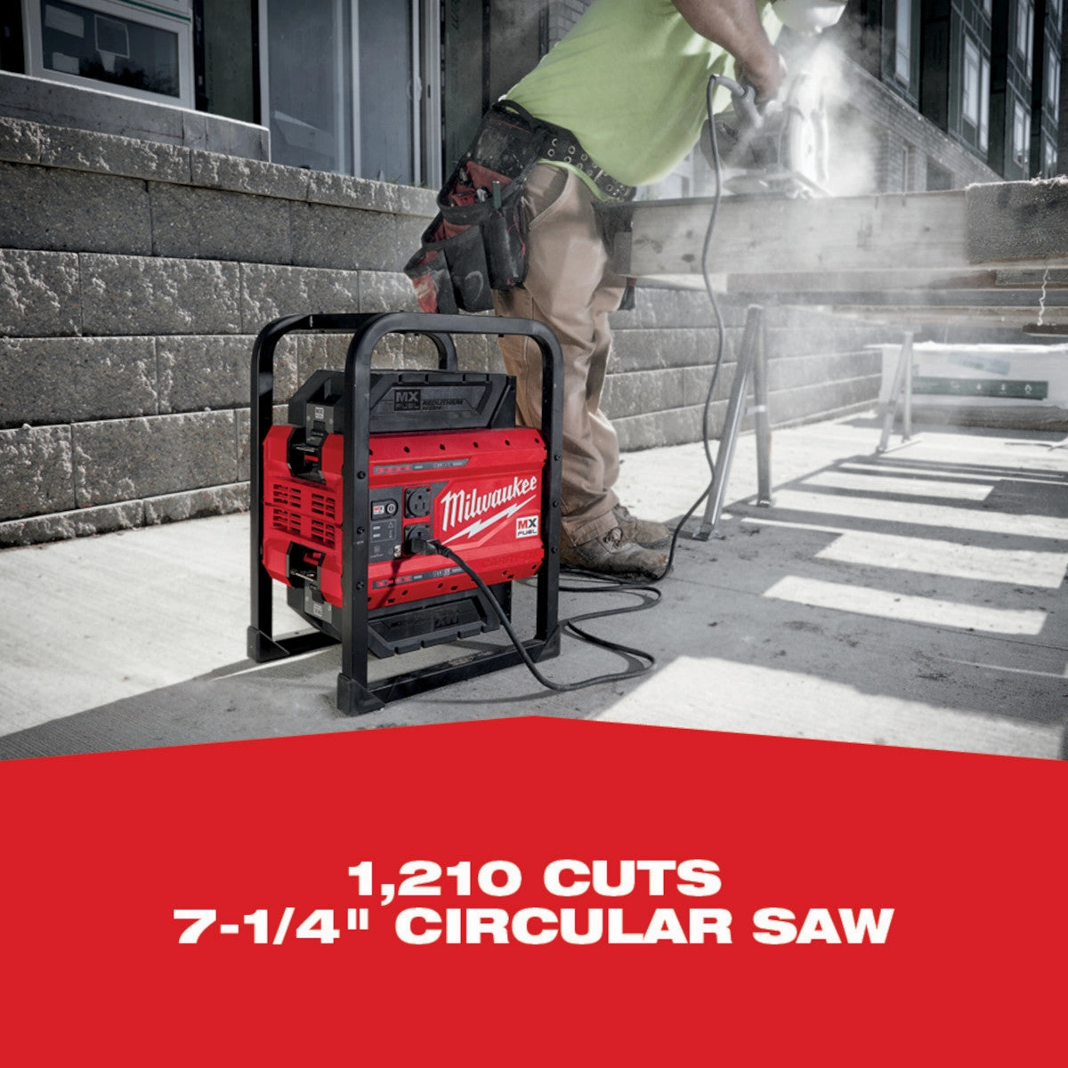 Milwaukee MXF002-2XC - MX FUEL™ CARRY-ON™ 3600W/1800W Power Supply