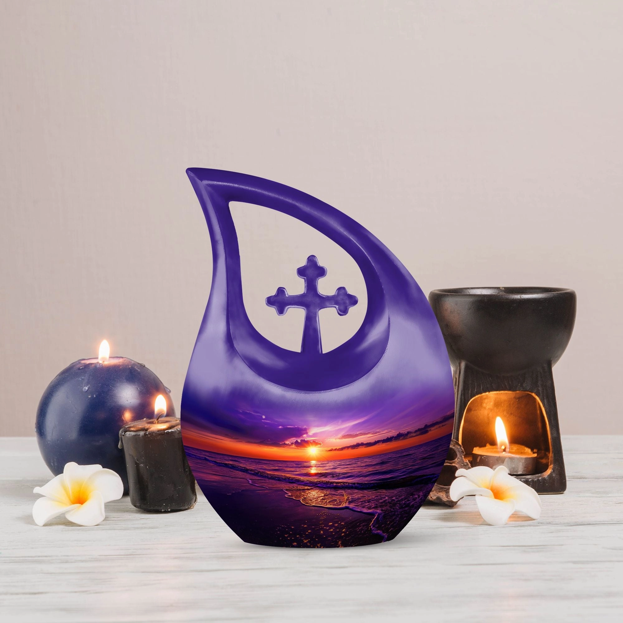 Ocean Brilliance: Cremation Urn Celebrating Memory in Waves