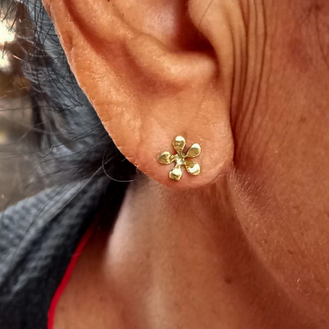 Tiny Daisy Studs - Brass, Indonesia