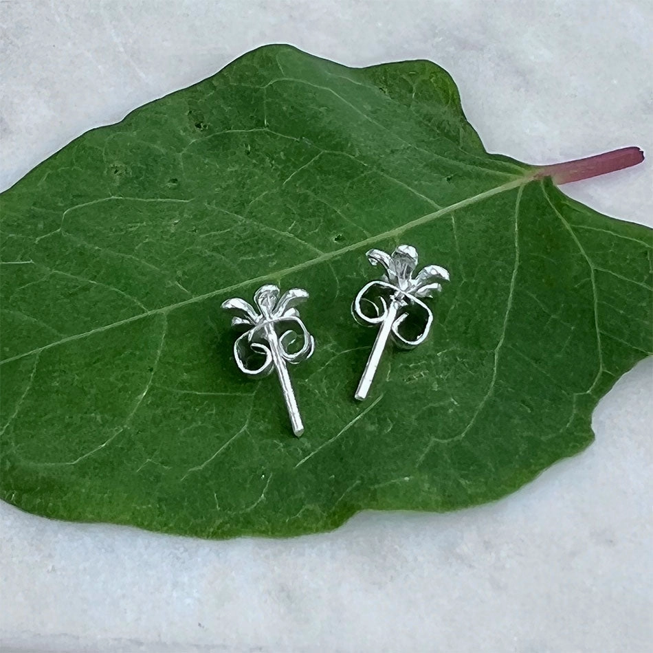 Tiny Daisy Studs - Sterling Silver, Indonesia