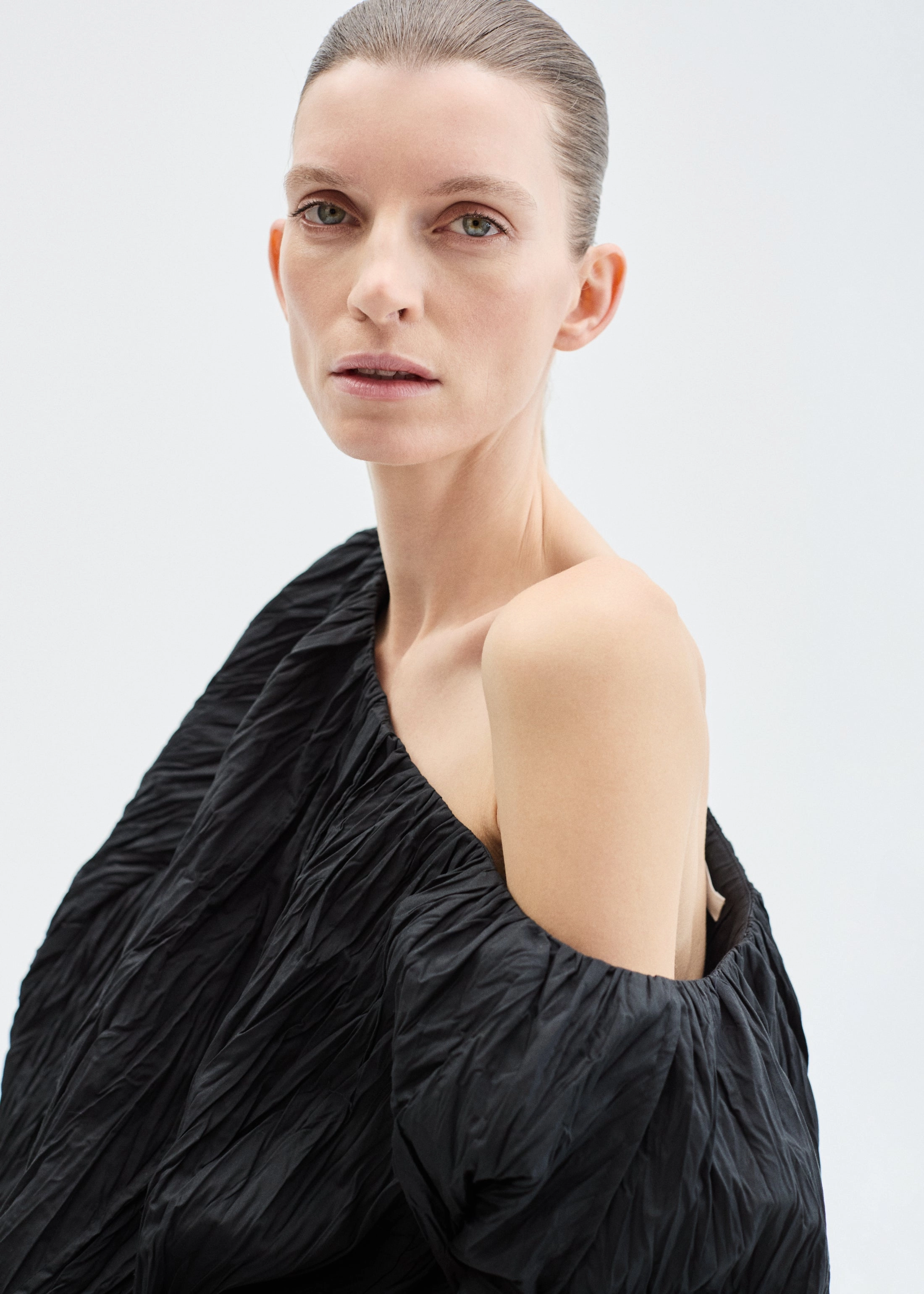 Tulip Off-Shoulder Plissé Top - Black