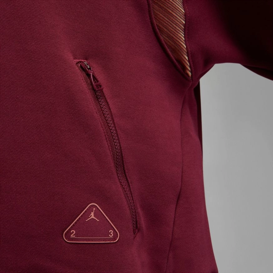 W 23 ENGINEERED PULLOVER HOODIE CHERRYWOOD