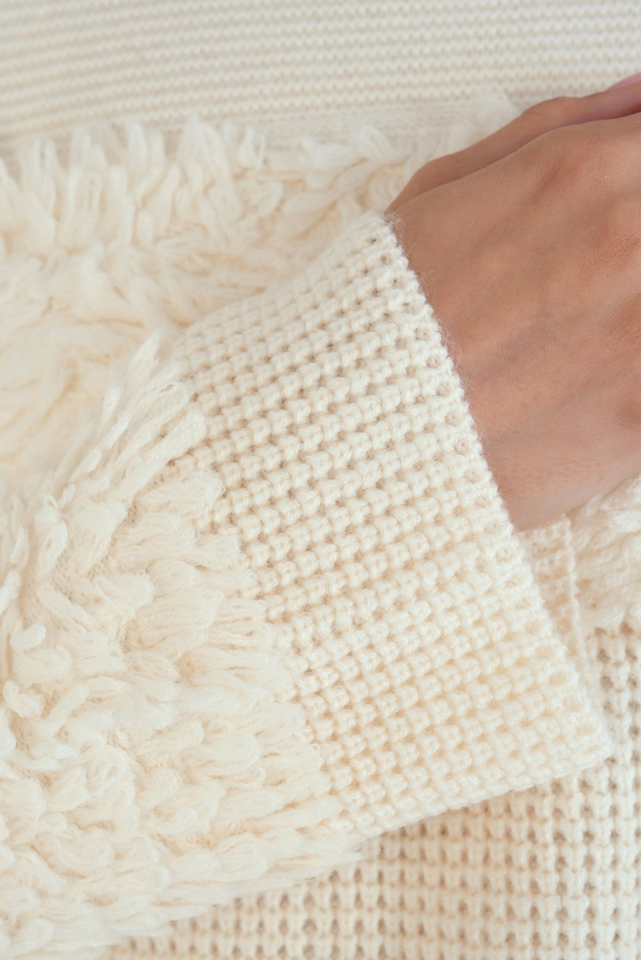 Yeti Sweater - Cream